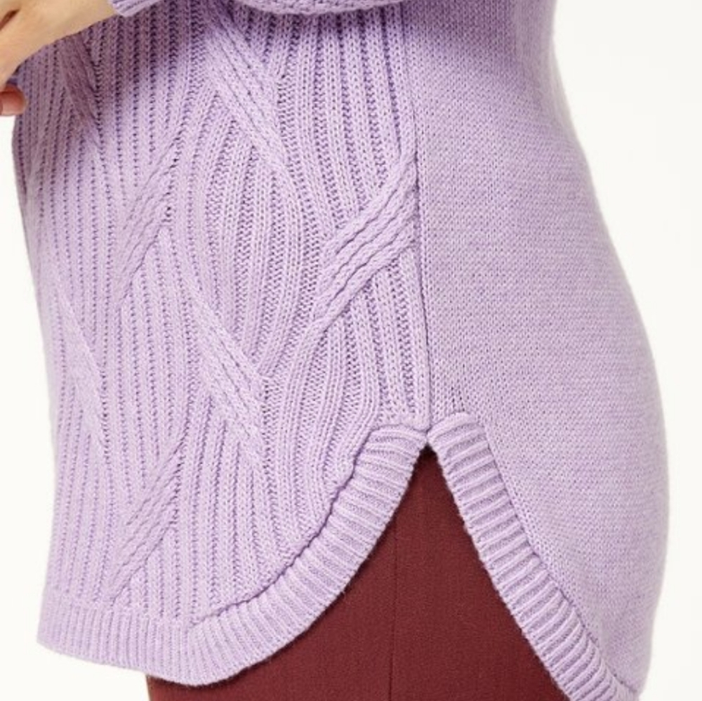NEW Lupine Heather wavy stitch crew neck pullover. Soft.
